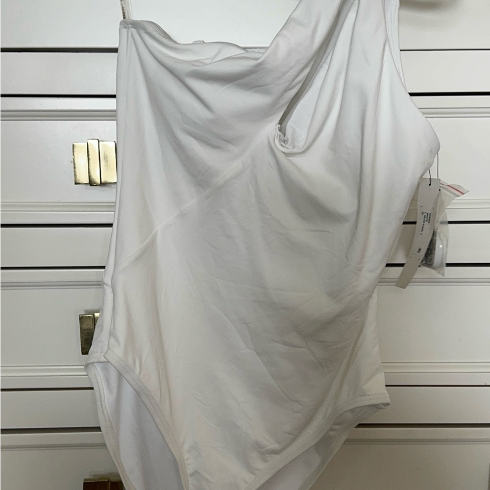 Carmen Marc Valvo one piece white bathing suit size 12 NWT - Picture 8 of 8